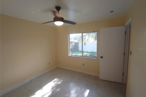 Villa ou maison à louer à Plant City, Floride: 2 chambres, 91.32 m2 № 2404603 - photo 14