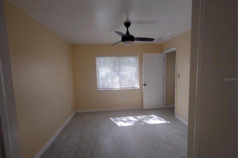 Villa ou maison à louer à Plant City, Floride: 2 chambres, 91.32 m2 № 2404603 - photo 10
