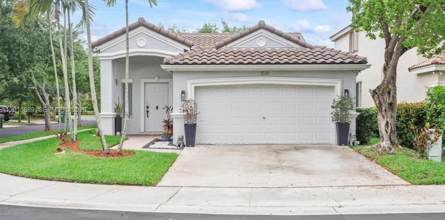 Villa ou maison à Weston, Floride 3 chambres, 142.42 m2 № 2076341