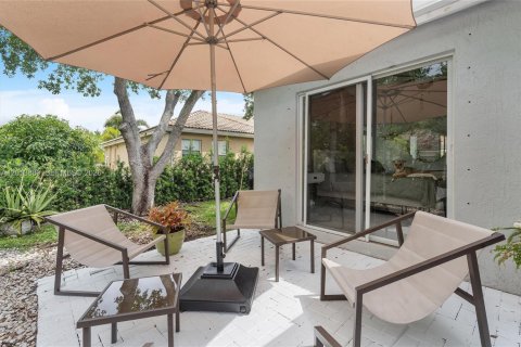 Villa ou maison à louer à Weston, Floride: 3 chambres, 142.42 m2 № 2076341 - photo 29