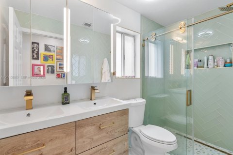 Villa ou maison à louer à Weston, Floride: 3 chambres, 142.42 m2 № 2076341 - photo 28