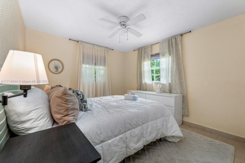 Купить виллу или дом в Холливуд, Флорида 4 спальни, 83.61м2, № 1971198 - фото 15