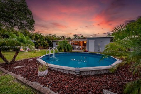 Купить виллу или дом в Холливуд, Флорида 4 спальни, 83.61м2, № 1971198 - фото 1