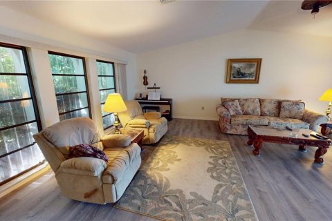 House in Port Charlotte, Florida 3 bedrooms, 170.75 sq.m. № 2108072 - photo 7