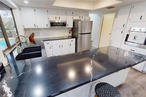 House in Port Charlotte, Florida 3 bedrooms, 170.75 sq.m. № 2108072 - photo 11