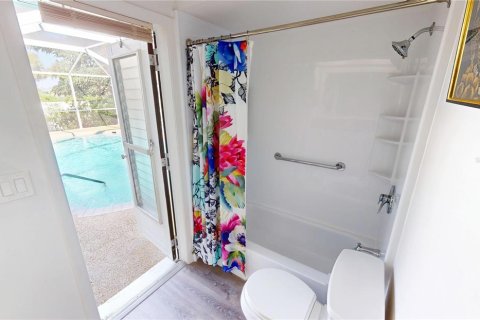 House in Port Charlotte, Florida 3 bedrooms, 170.75 sq.m. № 2108072 - photo 27