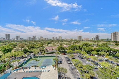 Condo in Aventura, Florida, 2 bedrooms  № 1937885 - photo 21