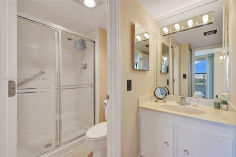 Condominio en venta en Aventura, Florida, 2 dormitorios, 100.06 m2 № 1937885 - foto 16