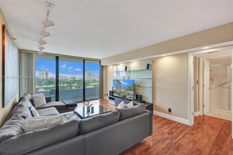 Condo in Aventura, Florida, 2 bedrooms  № 1937885 - photo 4
