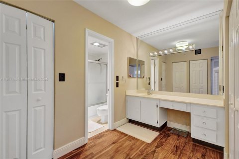 Condominio en venta en Aventura, Florida, 2 dormitorios, 100.06 m2 № 1937885 - foto 11