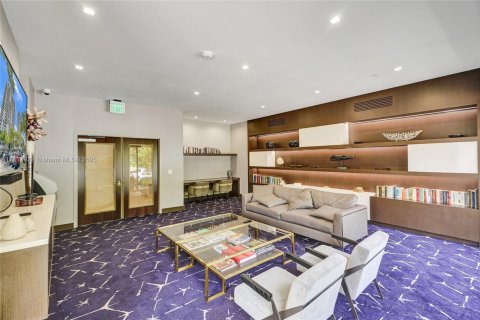 Condo in Aventura, Florida, 2 bedrooms  № 1937885 - photo 24