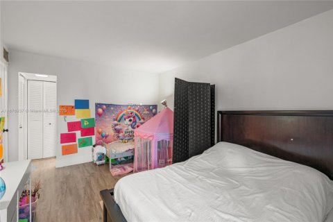 Copropriété à vendre à Sunny Isles Beach, Floride: 2 chambres, 123.65 m2 № 1931576 - photo 20