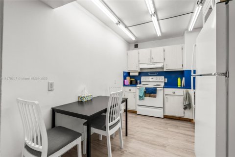 Copropriété à vendre à Sunny Isles Beach, Floride: 2 chambres, 123.65 m2 № 1931576 - photo 5