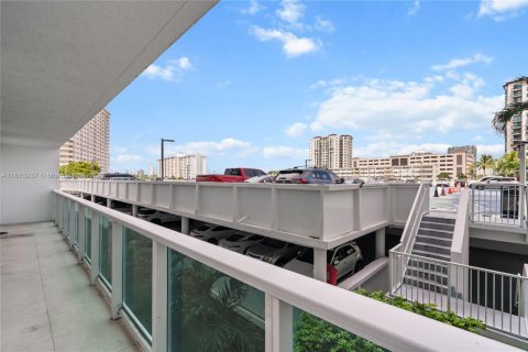 Copropriété à vendre à Sunny Isles Beach, Floride: 2 chambres, 123.65 m2 № 1931576 - photo 24