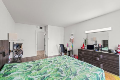 Copropriété à vendre à Sunny Isles Beach, Floride: 2 chambres, 123.65 m2 № 1931576 - photo 10