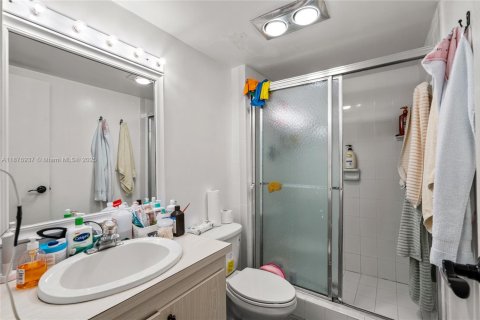 Copropriété à vendre à Sunny Isles Beach, Floride: 2 chambres, 123.65 m2 № 1931576 - photo 21