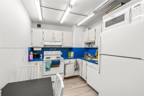 Copropriété à vendre à Sunny Isles Beach, Floride: 2 chambres, 123.65 m2 № 1931576 - photo 7