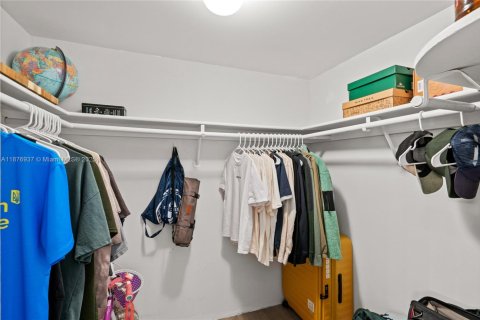 Copropriété à vendre à Sunny Isles Beach, Floride: 2 chambres, 123.65 m2 № 1931576 - photo 15