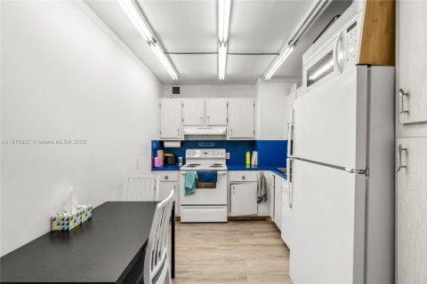 Copropriété à vendre à Sunny Isles Beach, Floride: 2 chambres, 123.65 m2 № 1931576 - photo 6