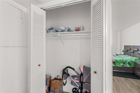 Copropriété à vendre à Sunny Isles Beach, Floride: 2 chambres, 123.65 m2 № 1931576 - photo 12