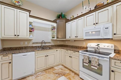 Купить виллу или дом в Уэбстер, Флорида 6 комнат, 161.19м2, № 1847501 - фото 9