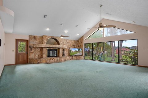 House in Lutz, Florida 4 bedrooms, 457.82 sq.m. № 1902761 - photo 5