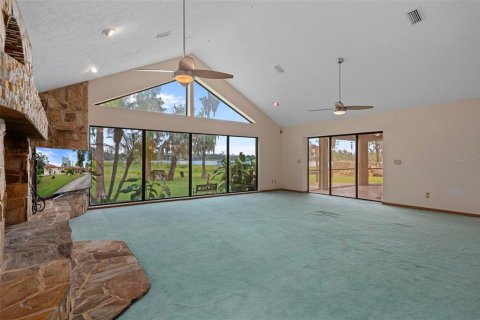 House in Lutz, Florida 4 bedrooms, 457.82 sq.m. № 1902761 - photo 27