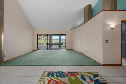 House in Lutz, Florida 4 bedrooms, 457.82 sq.m. № 1902761 - photo 14