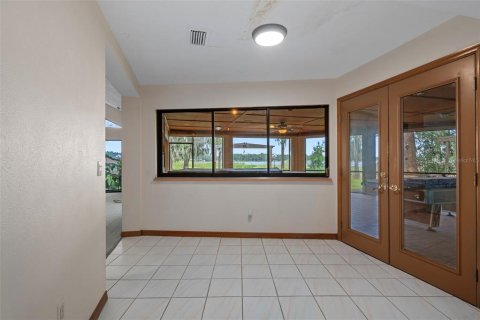 House in Lutz, Florida 4 bedrooms, 457.82 sq.m. № 1902761 - photo 25
