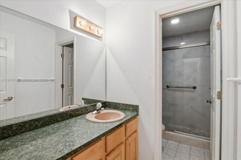 Купить виллу или дом в Хомстед, Флорида 4 спальни, 205.31м2, № 2046532 - фото 20