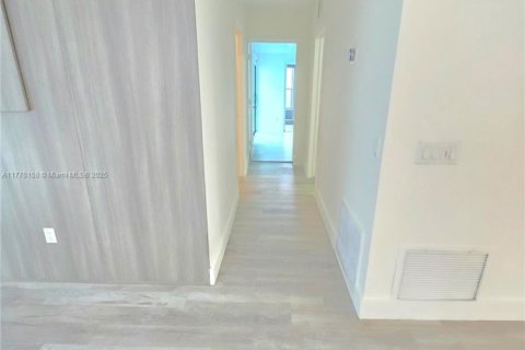 Casa en venta en Margate, Florida, 4 dormitorios, 176.33 m2 № 1990904 - foto 22