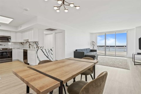 Condominio en venta en Aventura, Florida, 2 dormitorios, 109.72 m2 № 1712792 - foto 7