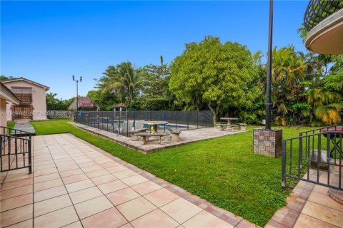 Купить виллу или дом в Майами, Флорида 4 спальни, 270.25м2, № 1990277 - фото 13