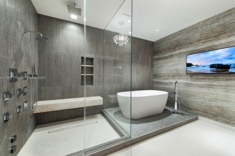 Купить кондоминиум в Бэл-Харбор, Флорида 6 спален, № 2048509 - фото 10