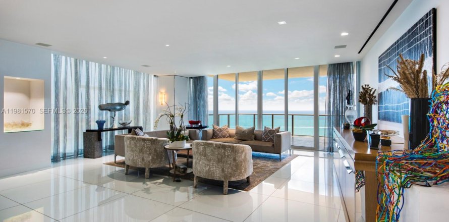 Кондоминиум с 6 спальнями в Бэл-Харбор, Флорида № 2048509