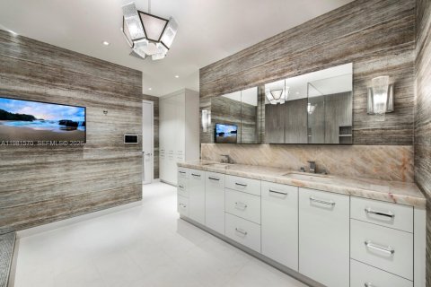 Купить кондоминиум в Бэл-Харбор, Флорида 6 спален, № 2048509 - фото 9