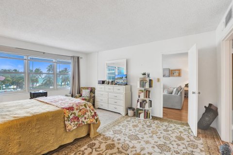 Condominio en venta en Pompano Beach, Florida, 2 dormitorios, 134.71 m2 № 2242572 - foto 17