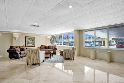 Condominio en venta en Pompano Beach, Florida, 2 dormitorios, 134.71 m2 № 2242572 - foto 24