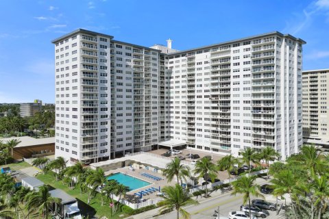 Condominio en venta en Pompano Beach, Florida, 2 dormitorios, 134.71 m2 № 2242572 - foto 27