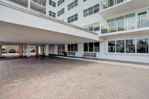 Condominio en venta en Pompano Beach, Florida, 2 dormitorios, 134.71 m2 № 2242572 - foto 29