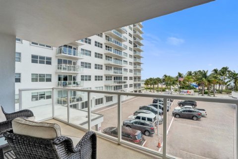 Condominio en venta en Pompano Beach, Florida, 2 dormitorios, 134.71 m2 № 2242572 - foto 5