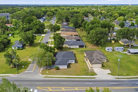 Villa ou maison à vendre à Sanford, Floride: 3 chambres, 135.82 m2 № 2101795 - photo 8
