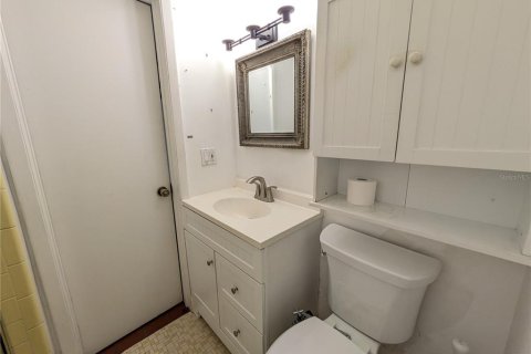 House in Sarasota, Florida 4 bedrooms, 311.59 sq.m. № 2195707 - photo 21