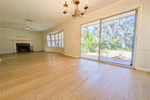 House in Sarasota, Florida 4 bedrooms, 311.59 sq.m. № 2195707 - photo 10