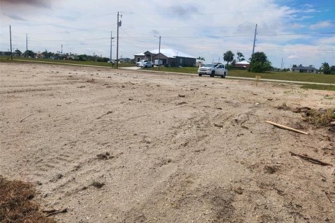 Land in Cape Coral, Florida № 1906865 - photo 8
