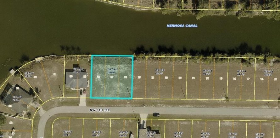 Land in Cape Coral, Florida № 1906865