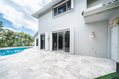 Casa en venta en Pembroke Pines, Florida, 5 dormitorios, 274.53 m2 № 1727934 - foto 11