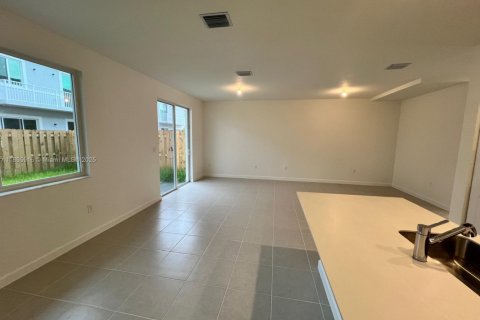 House in Homestead, Florida 3 bedrooms № 1880357 - photo 8