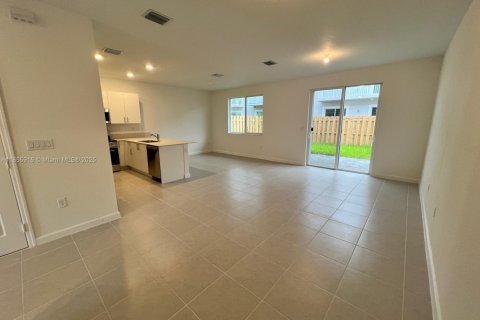 House in Homestead, Florida 3 bedrooms № 1880357 - photo 5