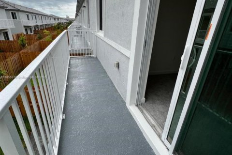 House in Homestead, Florida 3 bedrooms № 1880357 - photo 13